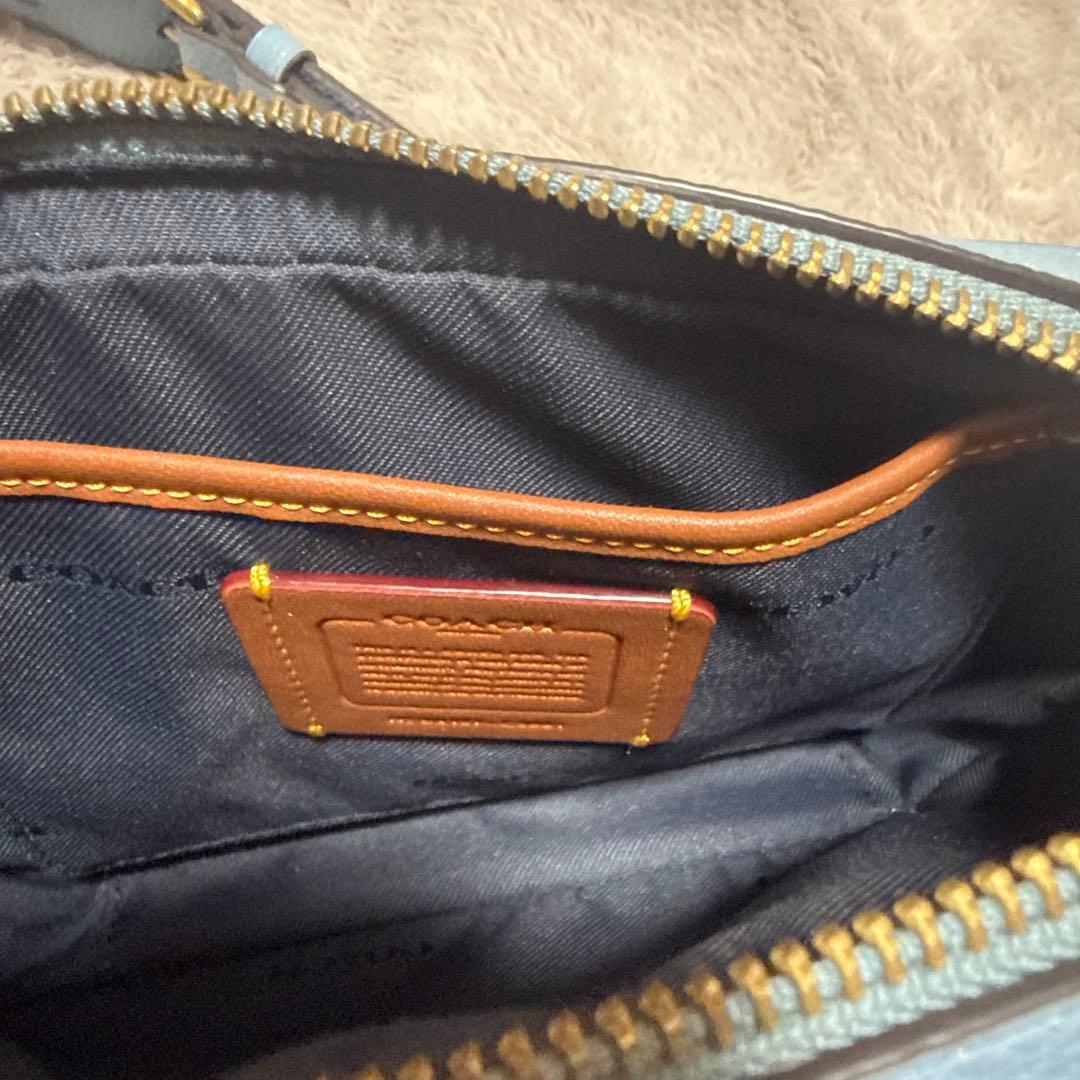 コーチ COACH ライトブルー 花刺繍 レザーショルダーバッグ