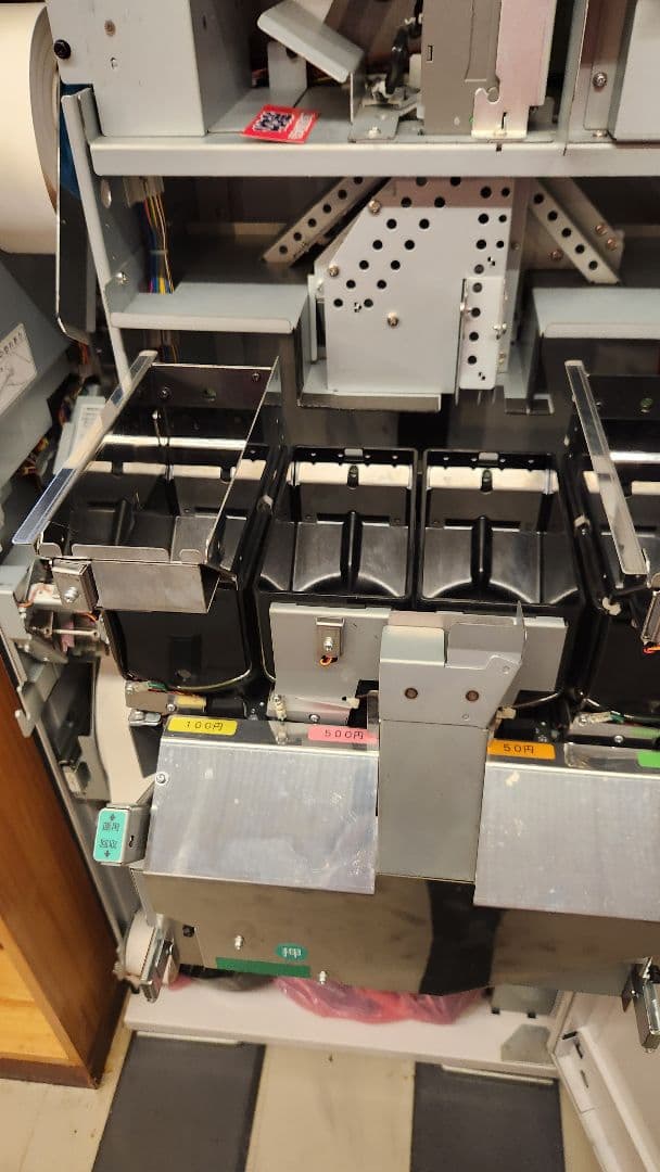 券売機 64口座 グローリーGLOEY券職人VTーB20 VTーB10 整備美品