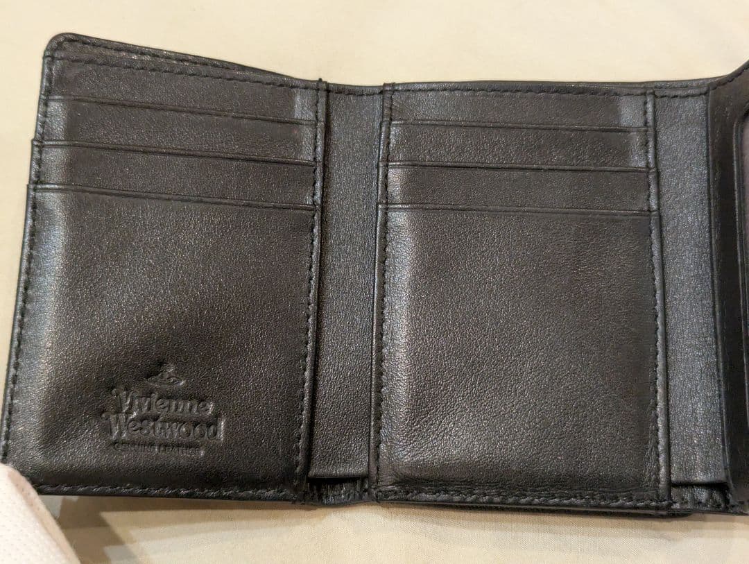 Vivienne Westwood ヴィヴィアン SAFFIANO 三つ折財布