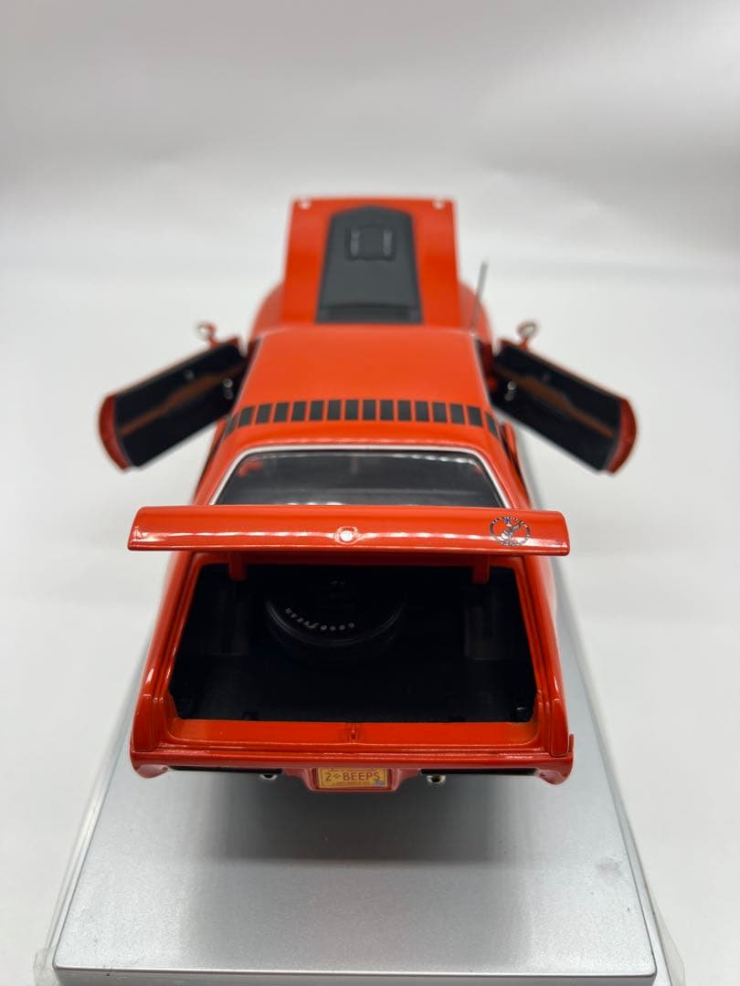 No231ミニカー1/18箱あり1971 Pontiac Road Runner