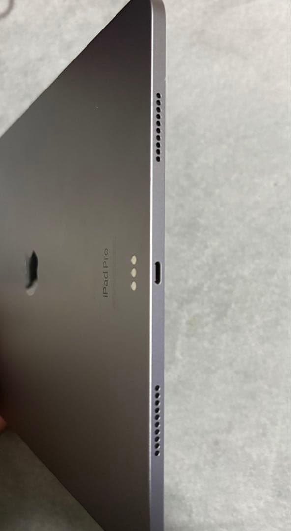 ipad pro12.9 第6世代 本体