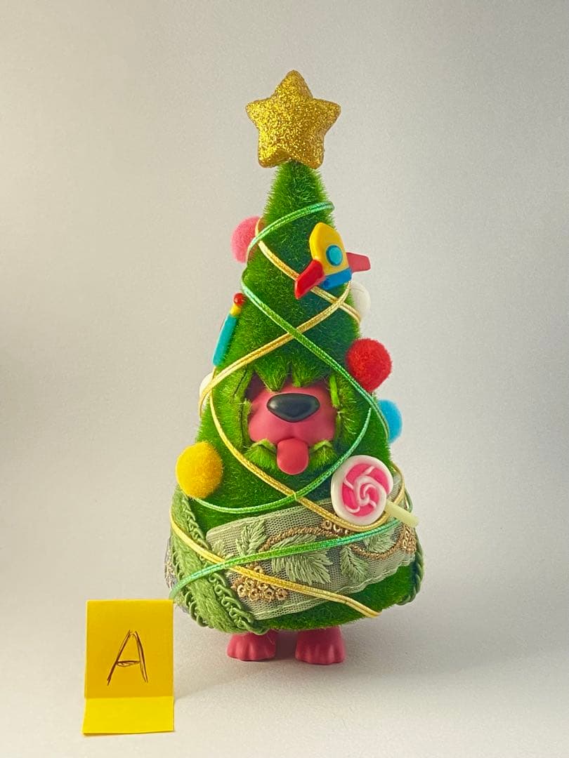 Rapソフビ：彼は隠れているつもりですが、鼻と舌が出ています-クリスマスツリーA