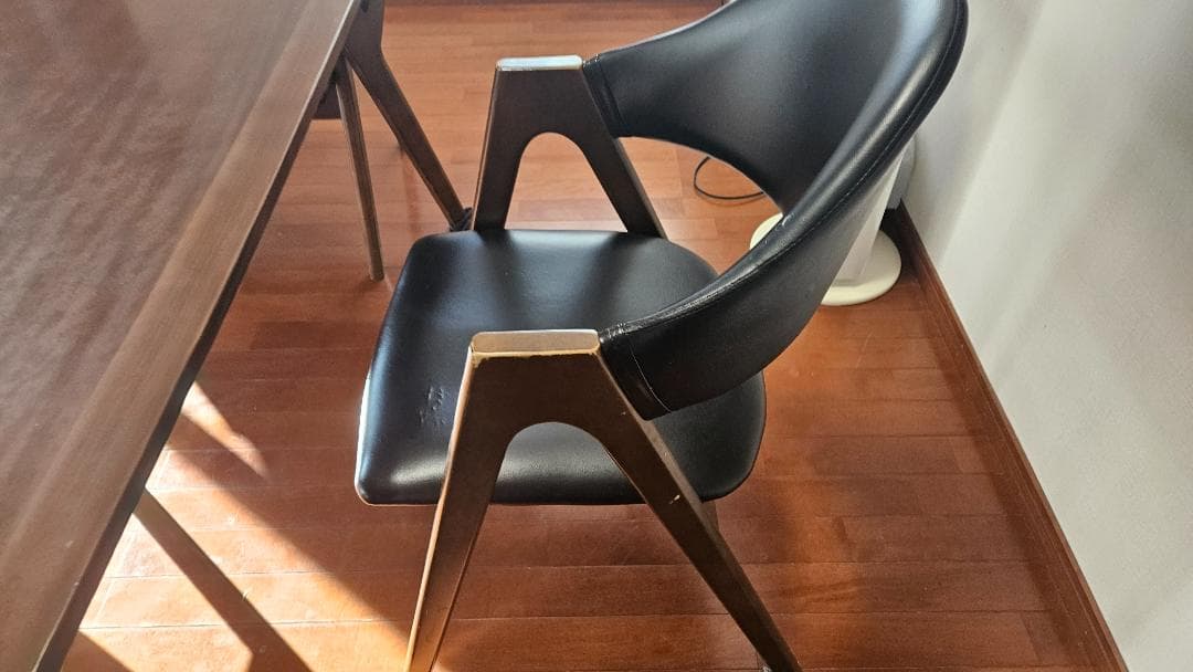 【関家具製】【岐阜引取】ダイニング5点セット4人掛けテーブルアームチェア