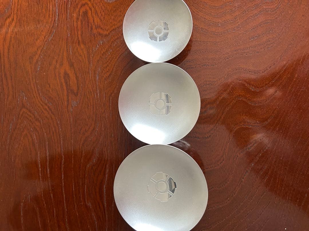 ケ*イ様 純銀杯　大阪淀屋橋尚美堂　301g