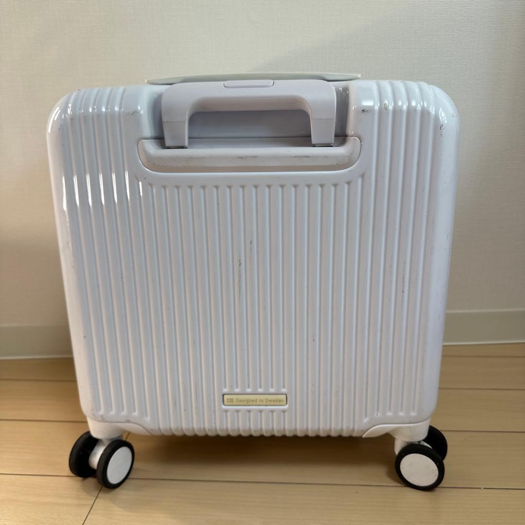 innovator INV20 キャリーケース33Lホワイト