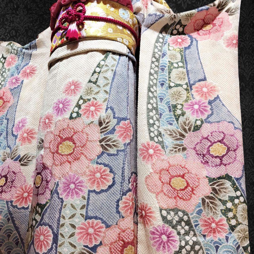 振袖フルセット(7点)・本絞り・総絞り・花模様・金彩加工・逸品
