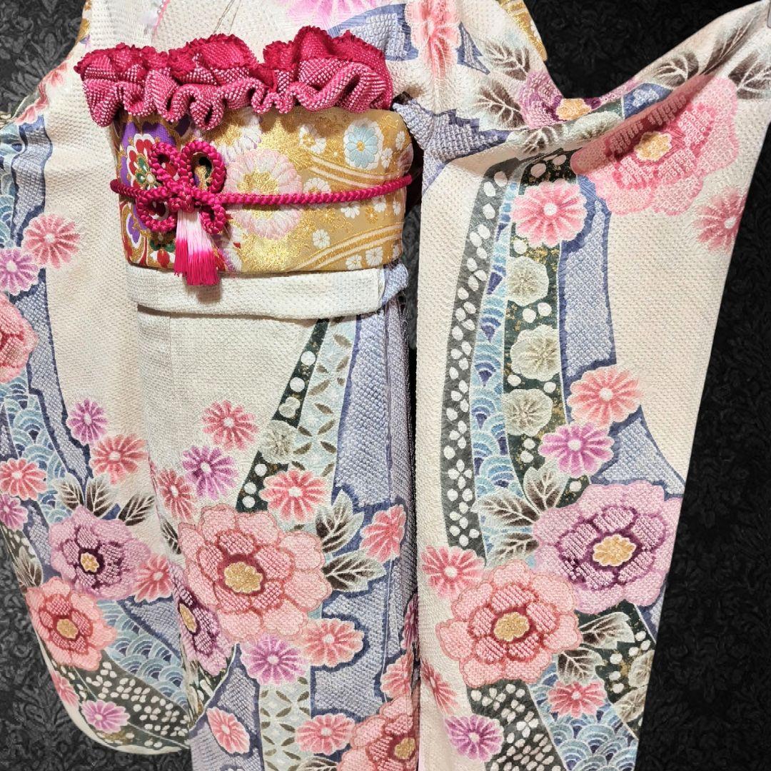 振袖フルセット(7点)・本絞り・総絞り・花模様・金彩加工・逸品