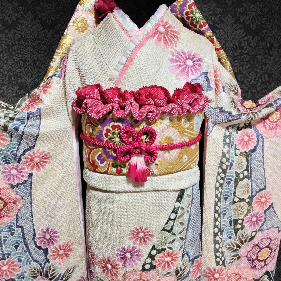 振袖フルセット(7点)・本絞り・総絞り・花模様・金彩加工・逸品