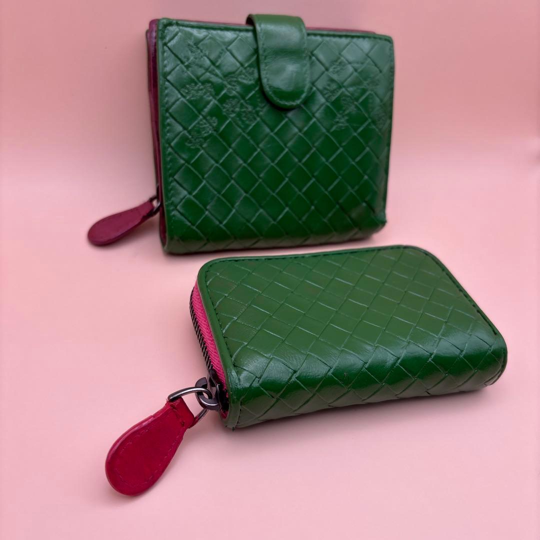 ◆正規品◆ボッティガヴェネタイントレチャート 二つ折りサイフとオマケケース