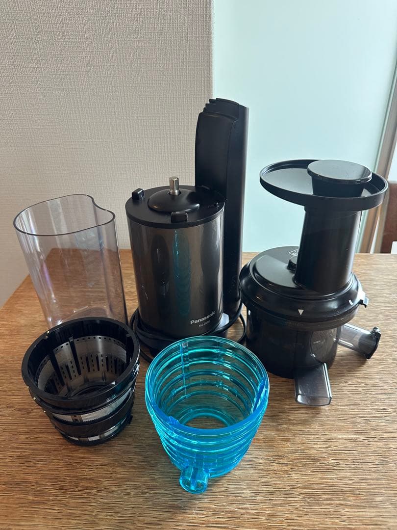 パナソニックMJ-L600 ジューサー ブラック