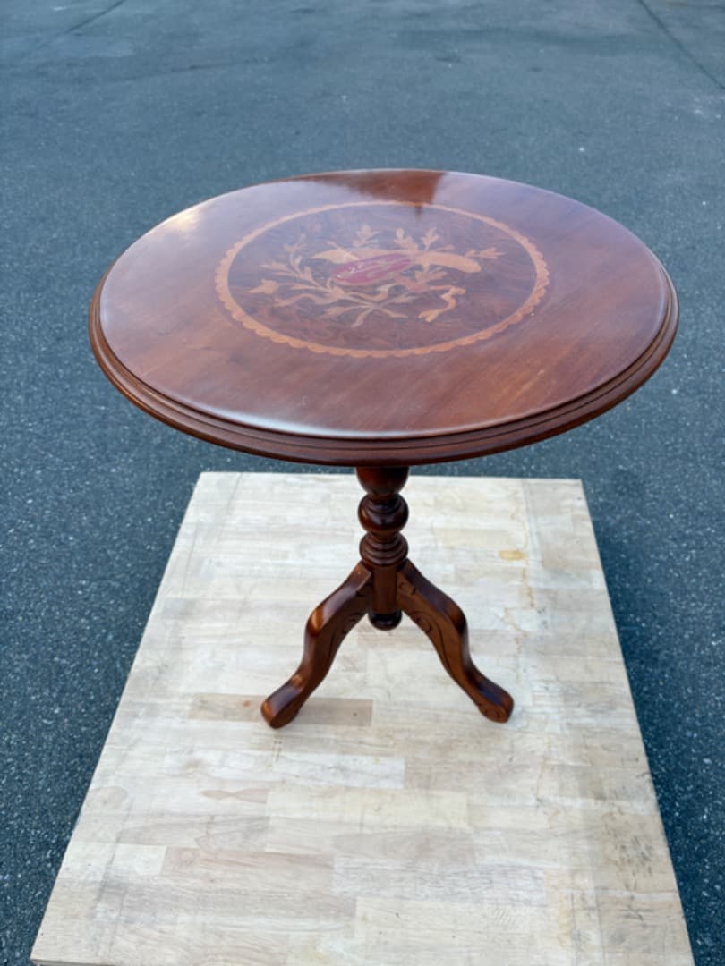 マホガニー調　サイドテーブル　象嵌細工　インレイ　飾り台　花台　挽物細工　933