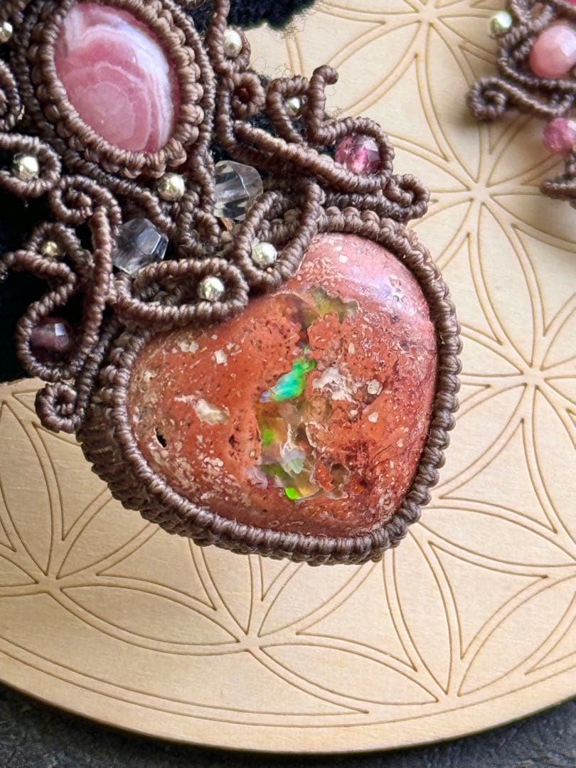 専用ぺージ♡カンテラオパール＆インカローズ＆インペリアルロードナイトのネックレス