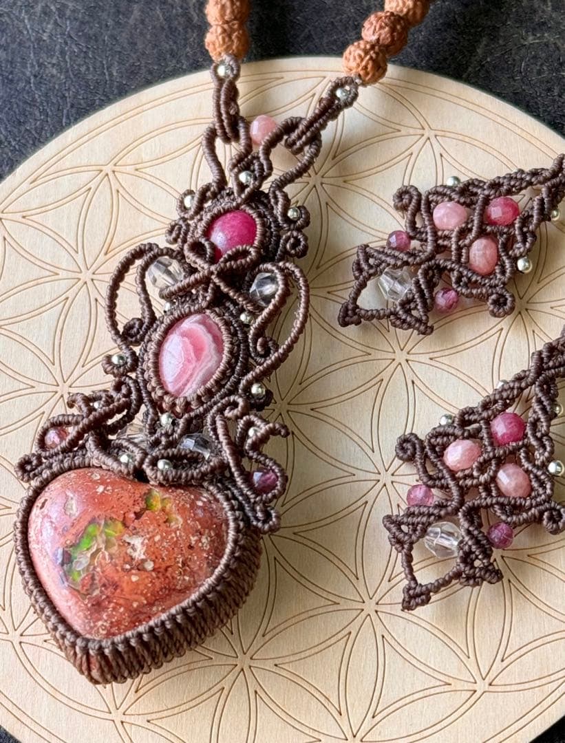 専用ぺージ♡カンテラオパール＆インカローズ＆インペリアルロードナイトのネックレス