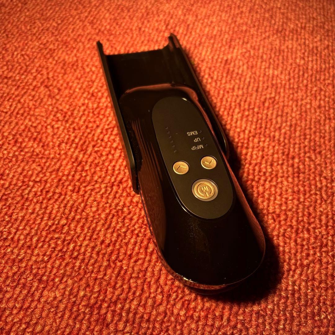 未使用品　ADJUVANT 美顔器ビューティールッソⅡ アジュバン　EMS