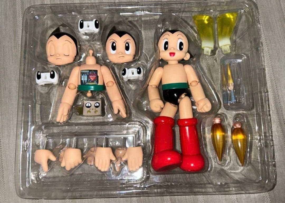 MAFEX 鉄腕アトム Ver. 1.5 アクションフィギュア