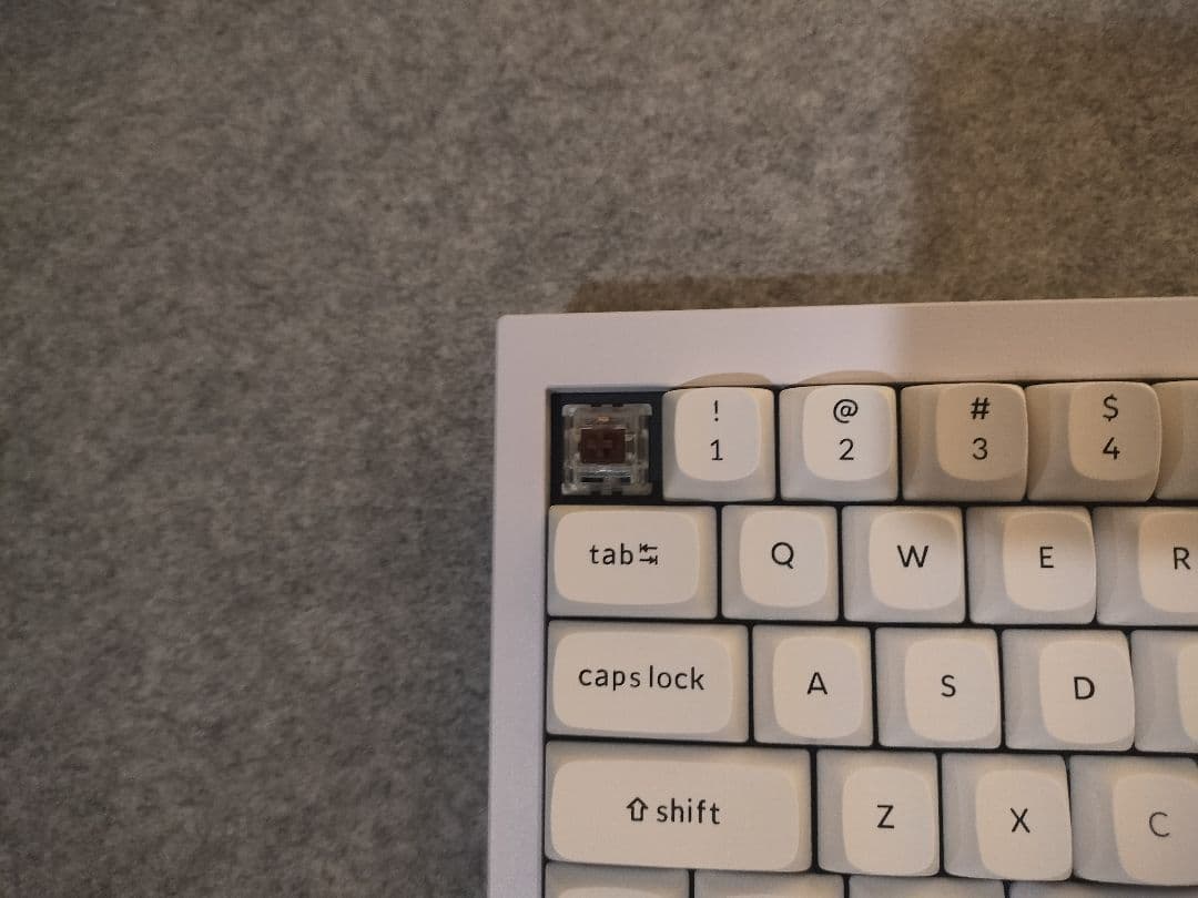 キーボード keychron q4