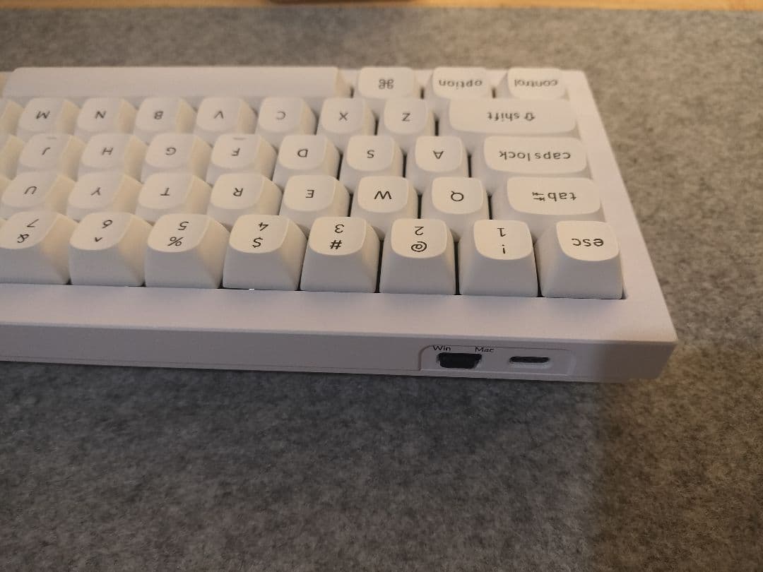 キーボード keychron q4