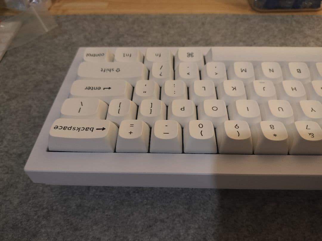 キーボード keychron q4