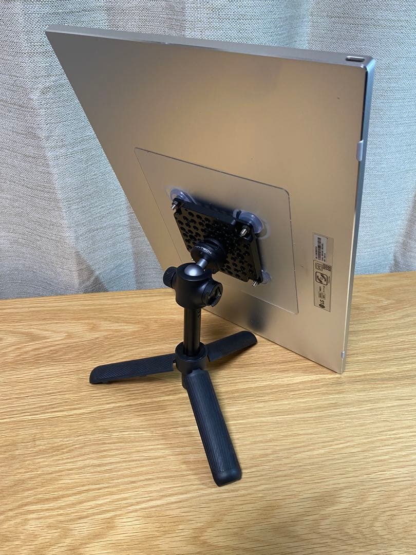 LGモバイルモニター gram +view 16MQ70 スタンドDIY