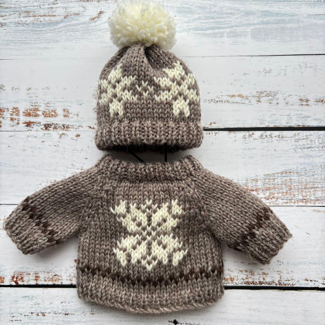 専用　雪模様いっぱい編み込んだセーターとニット帽＊グレージュ　雪模様赤のセット