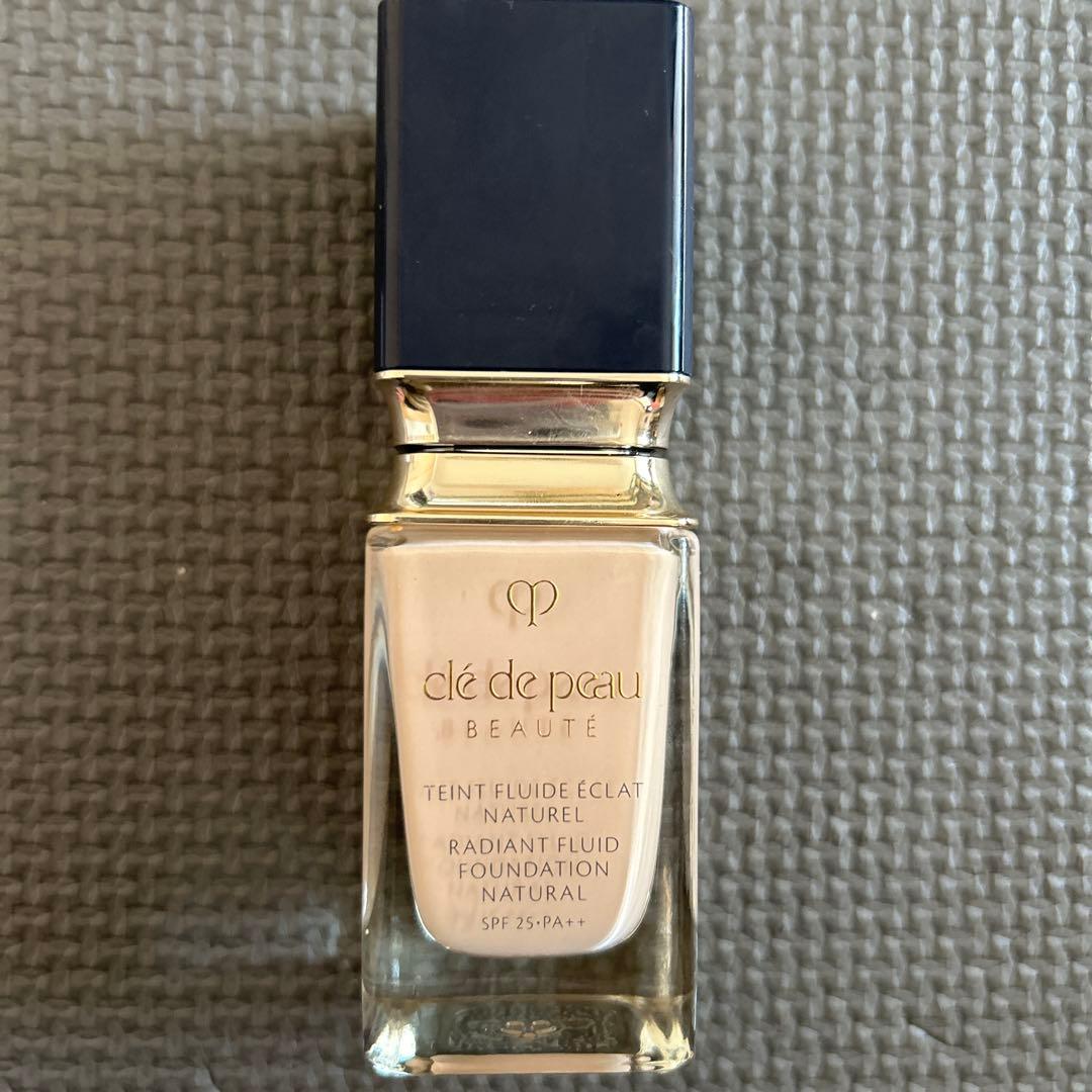 クレドポーボーテタンフリュイドエクラ　ナチュラル　00ピンクオークル