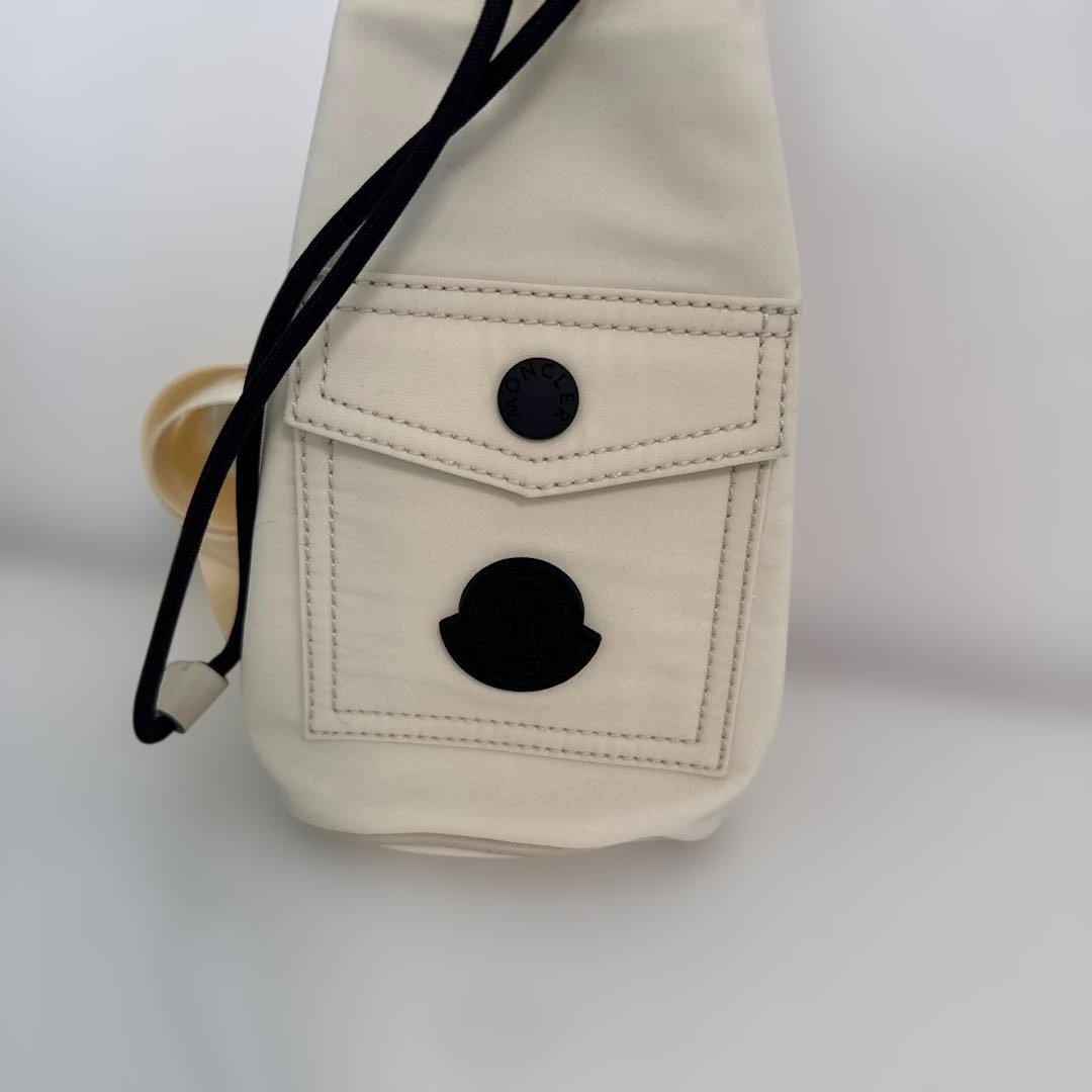 MONCLER アイボリー ショルダーバッグ