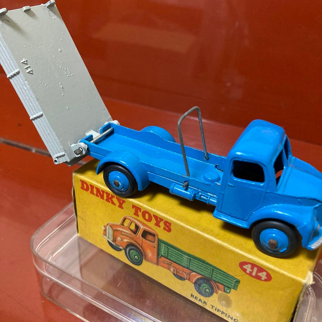 Dinky Toys 414 青いリアティッピングワゴン