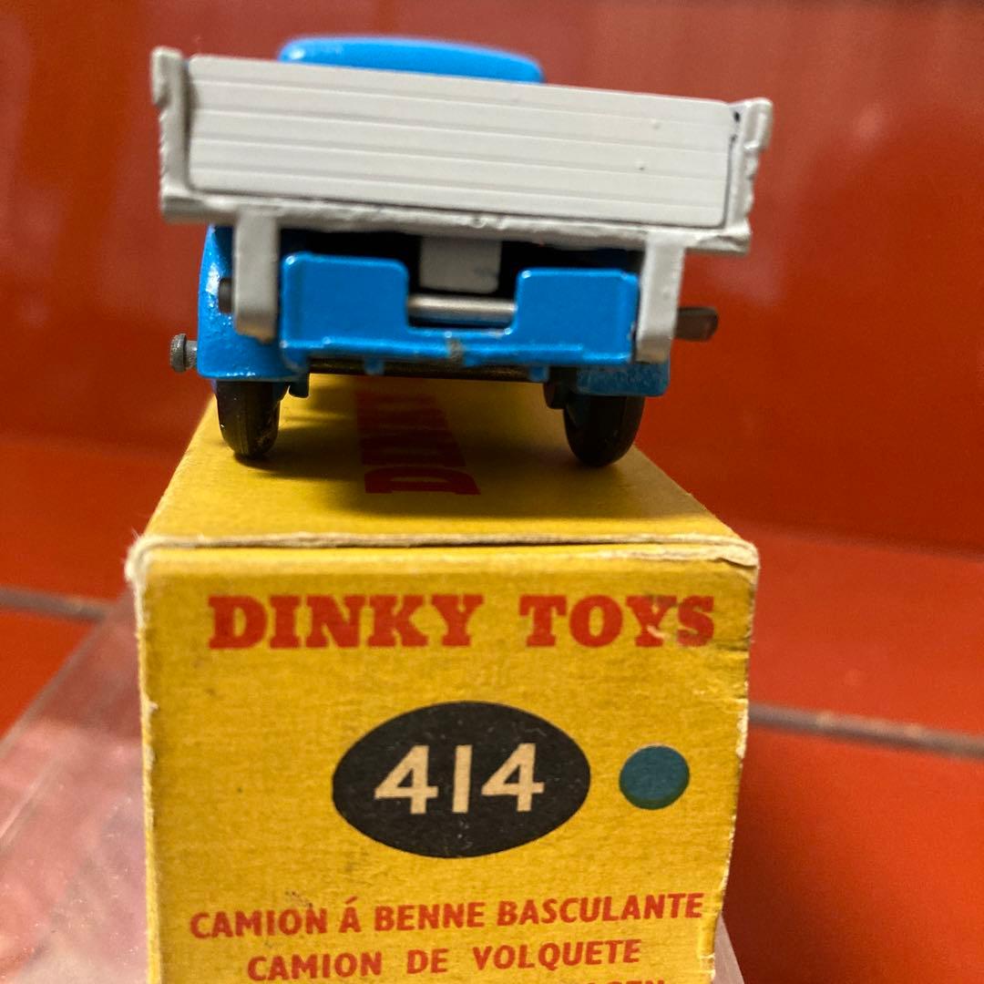 Dinky Toys 414 青いリアティッピングワゴン