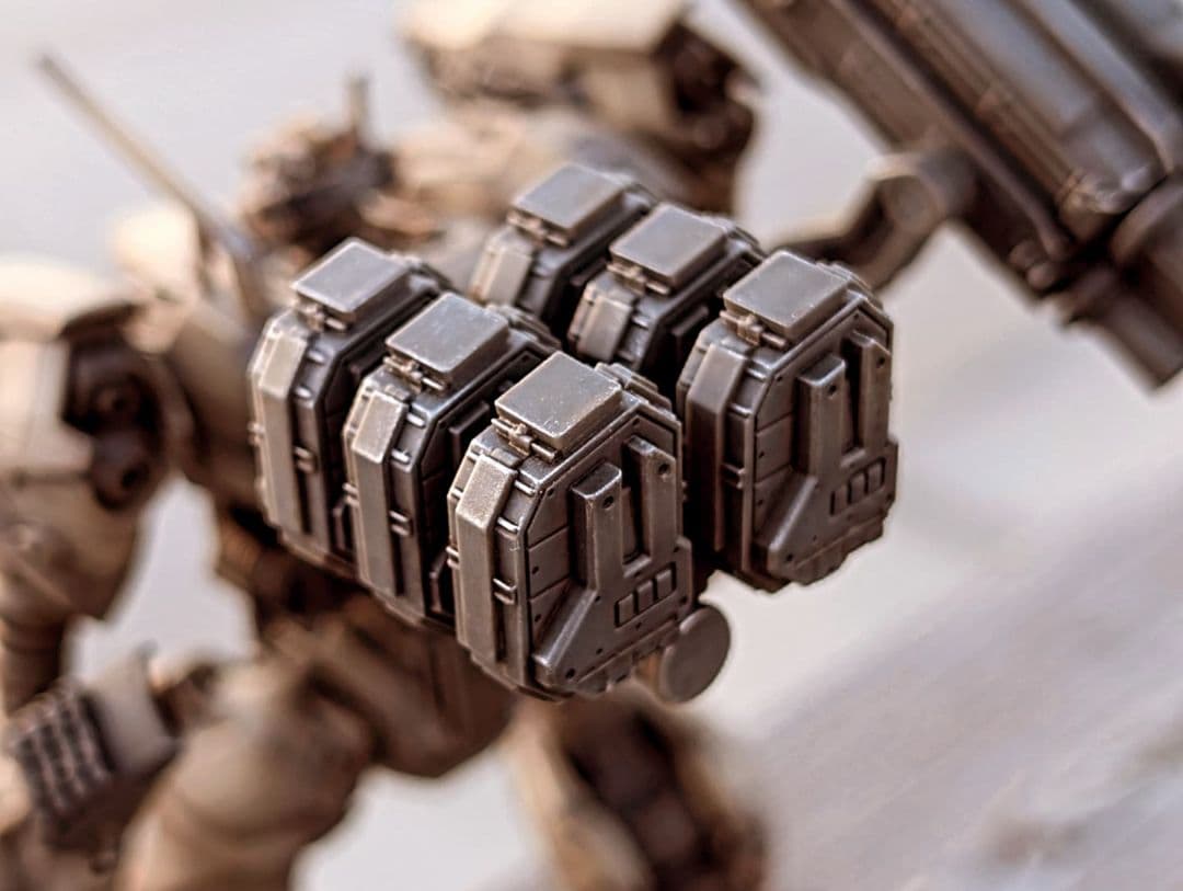 30MM アーマード・コア6 ナイトフォール　完成品　成形色ウェザリング仕上げ