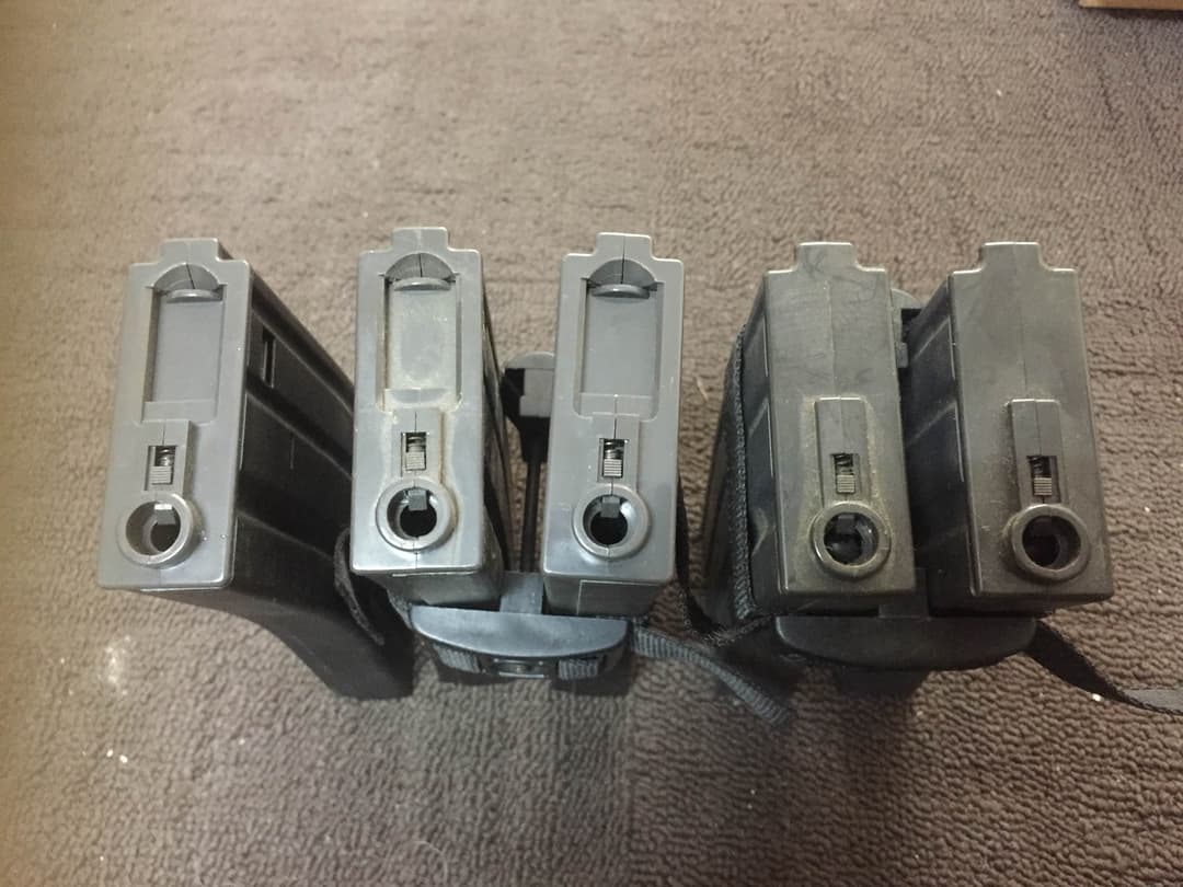 電動ガM4 マガジン 多弾3本とスタンダード2本