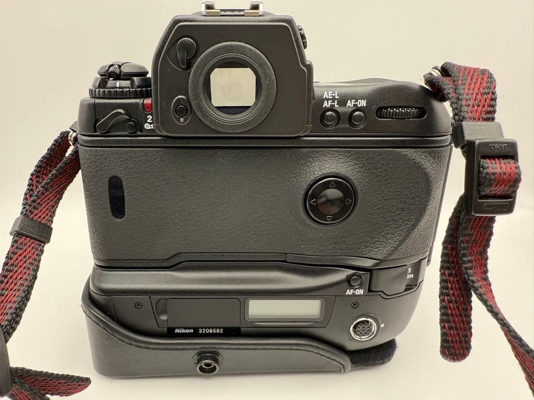 Nikon F5 一眼レフカメラ AF Nikkor 50mmレンズ付き