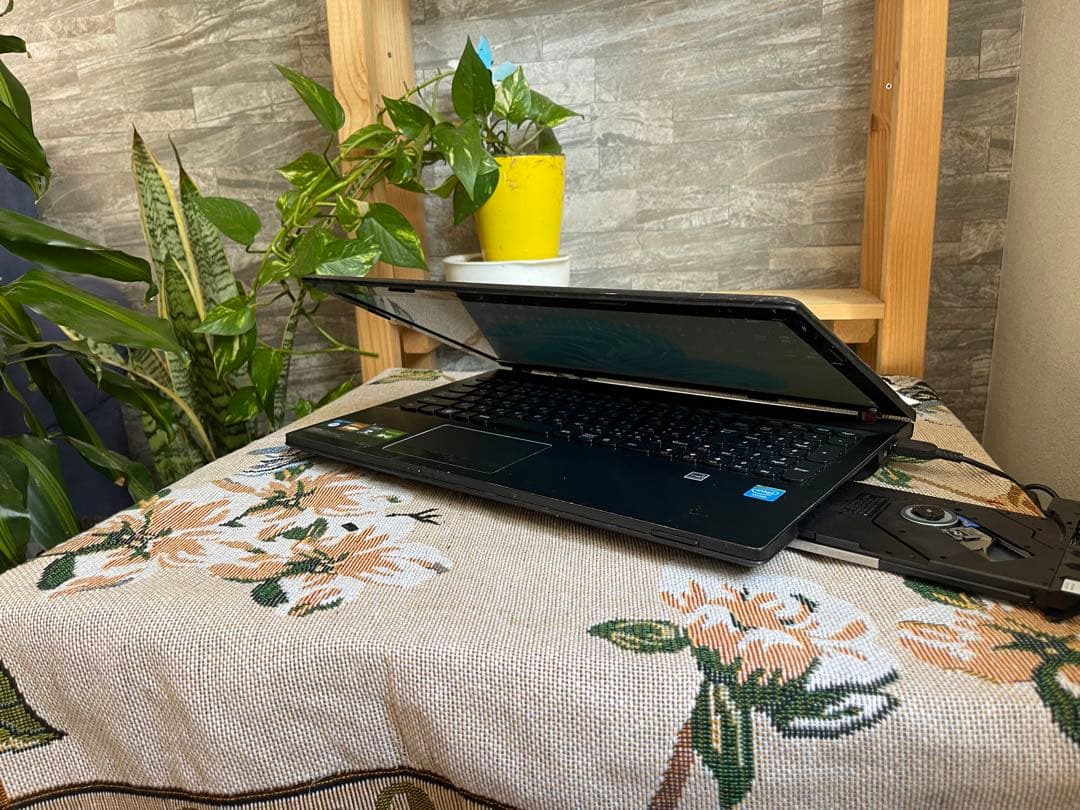 レノボ G500 ノ-トパソコン　メモリ8GB