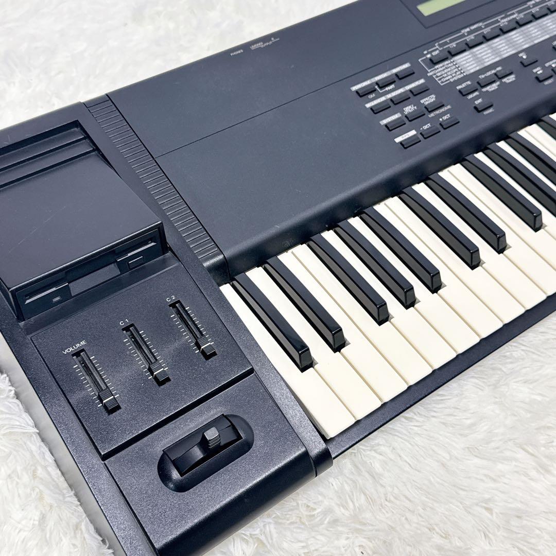 Roland XP-50 シンセサイザー ペダル付き ローランド