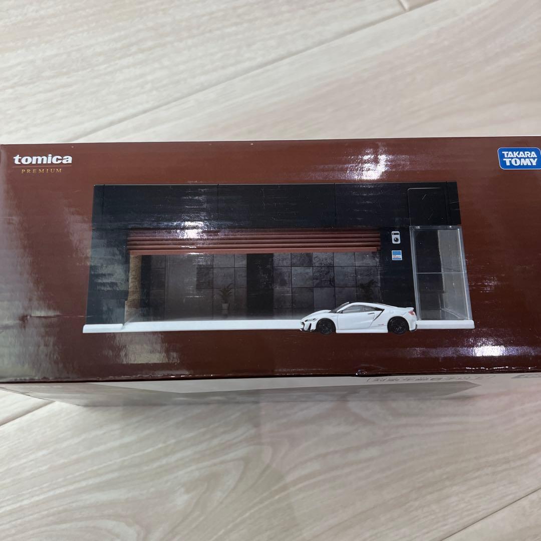 トミカ GARAGE PREMIUM BLACK Edition
