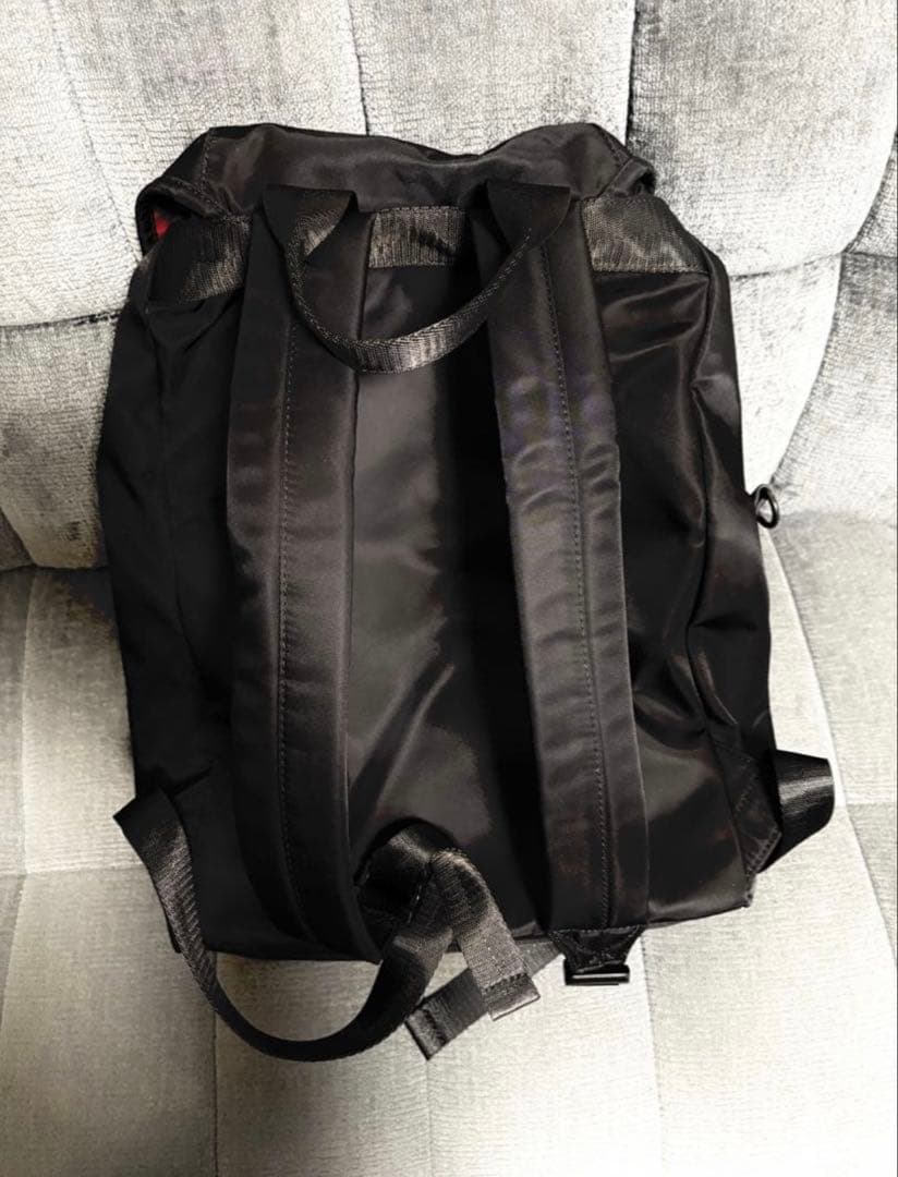 フレン・E・ルスタリオ フラップバックパック ブラック　UN-DIMENSION