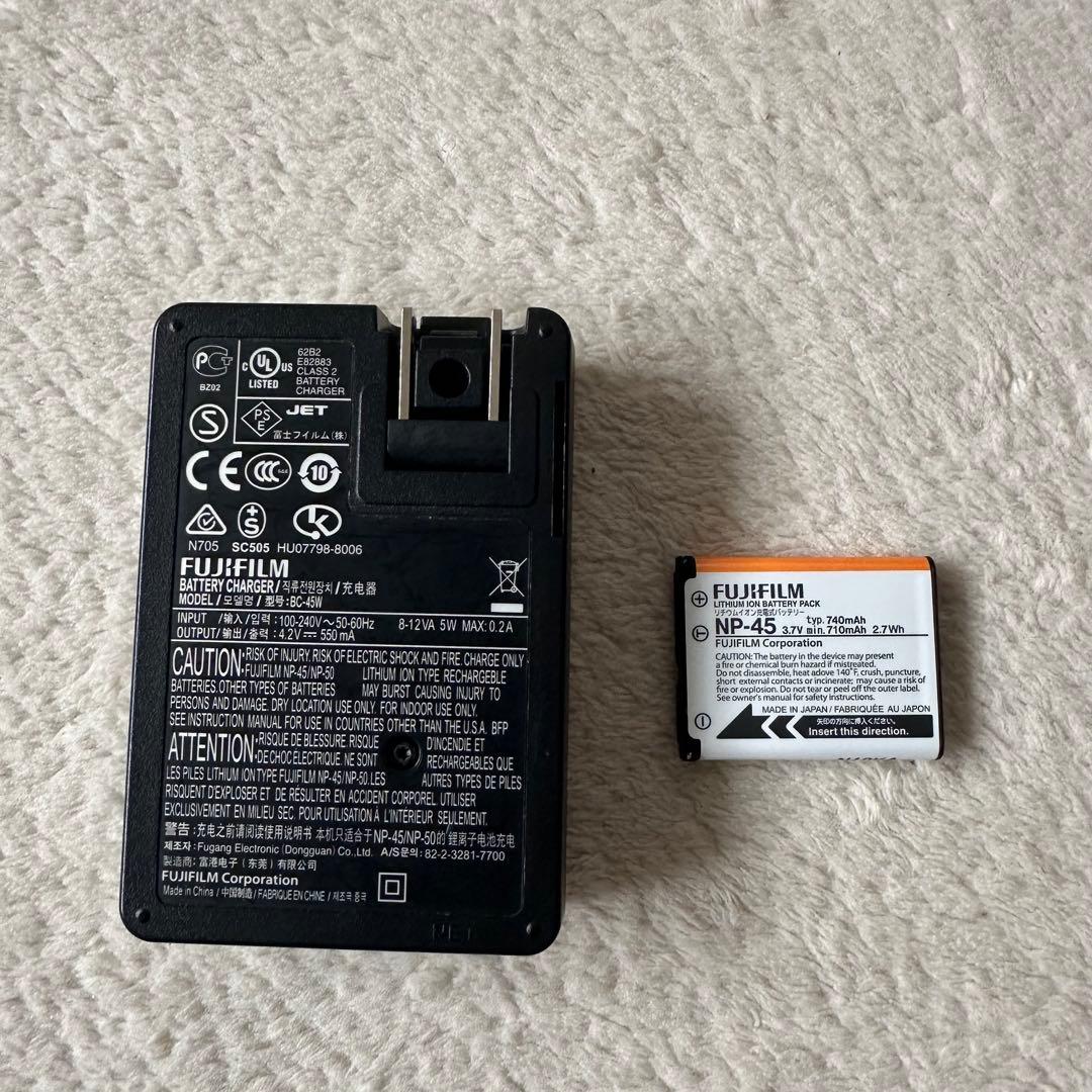 FUJIFILM FinePix Z33WP デジカメ グリーン 緑