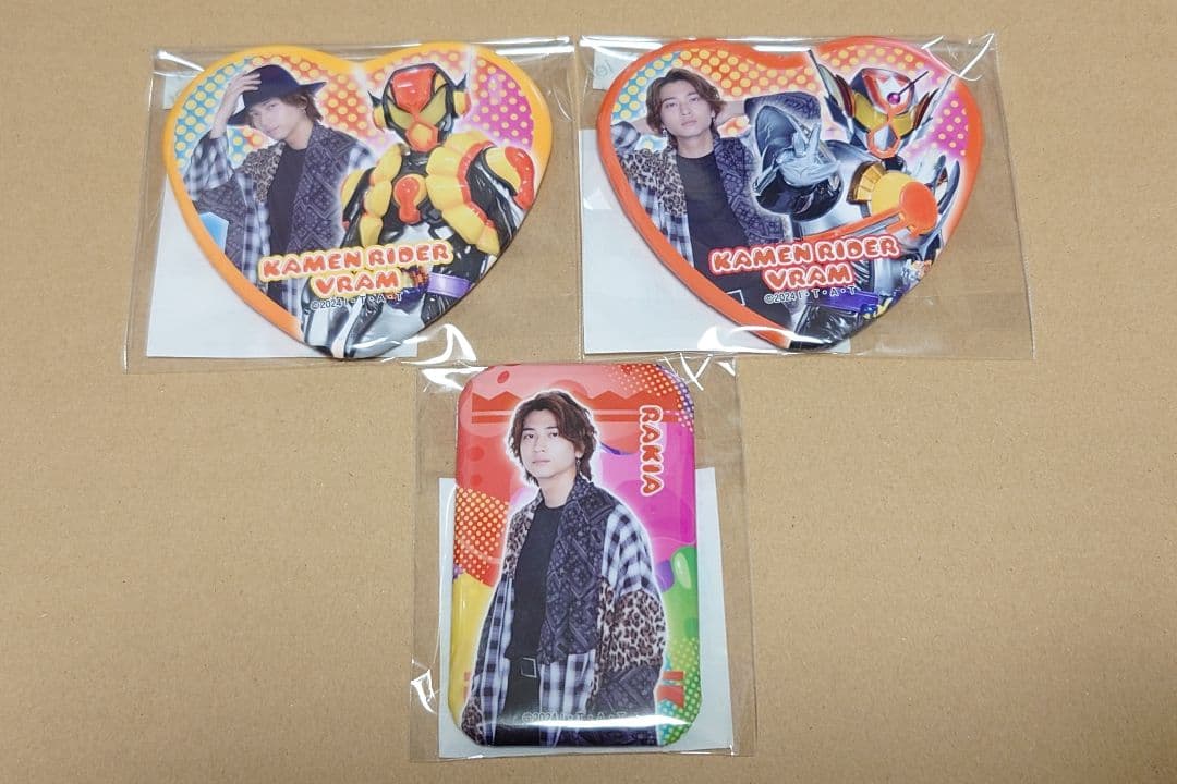 【ラキア 3点】仮面ライダーガヴ TOSくじ 缶バッジ