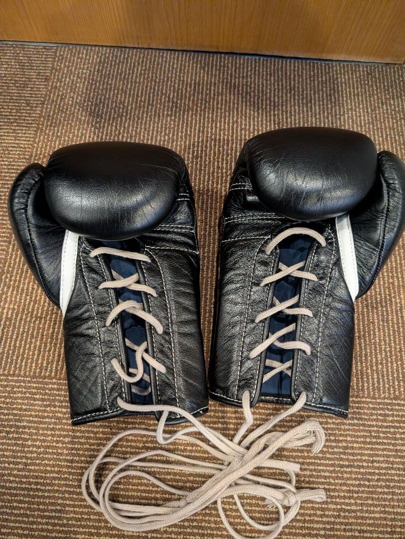 ウイニング　グローブ　8オンス　紐タイプ