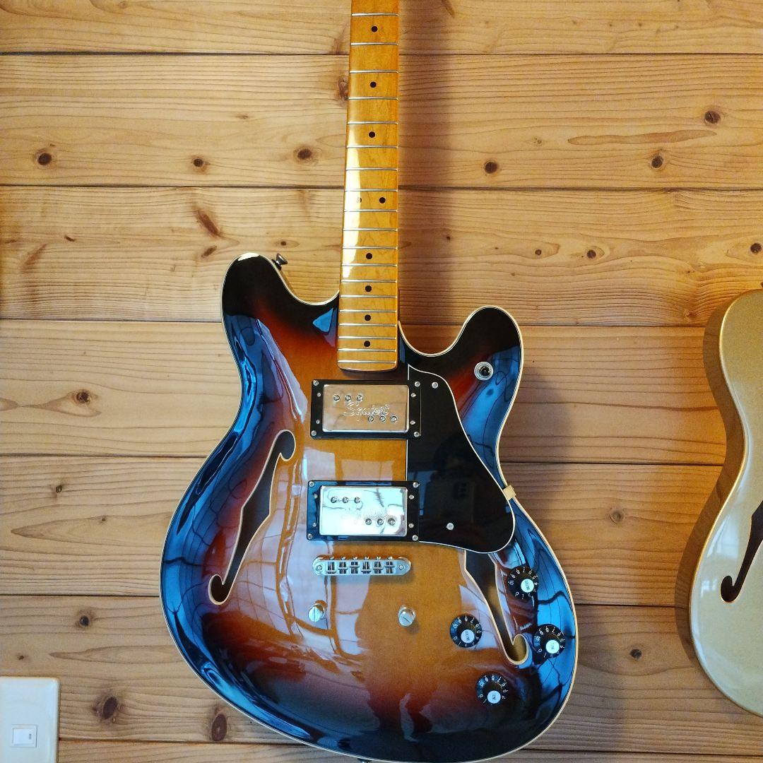 Squier ClassicVibeStarcaster サンバースト