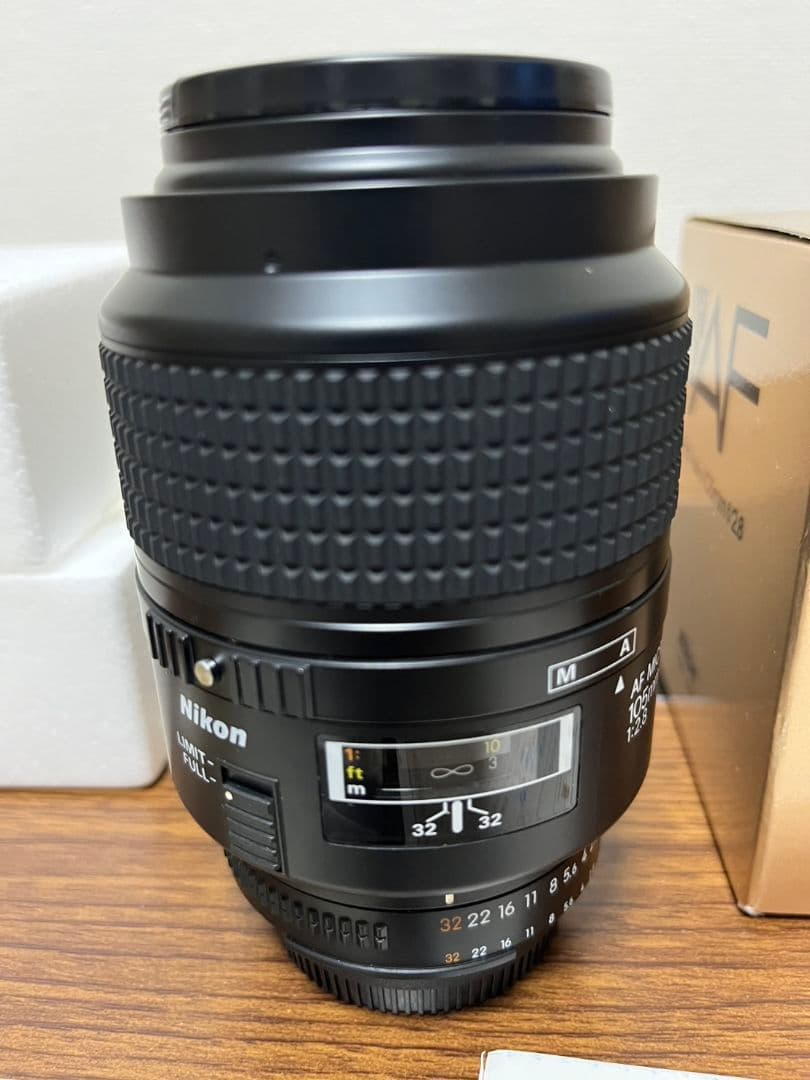 ニコン AF Micro-Nikkor 105mm f/2.8