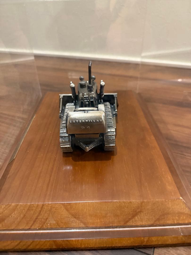 美品　CAT D4D モデル 1/50 スケール