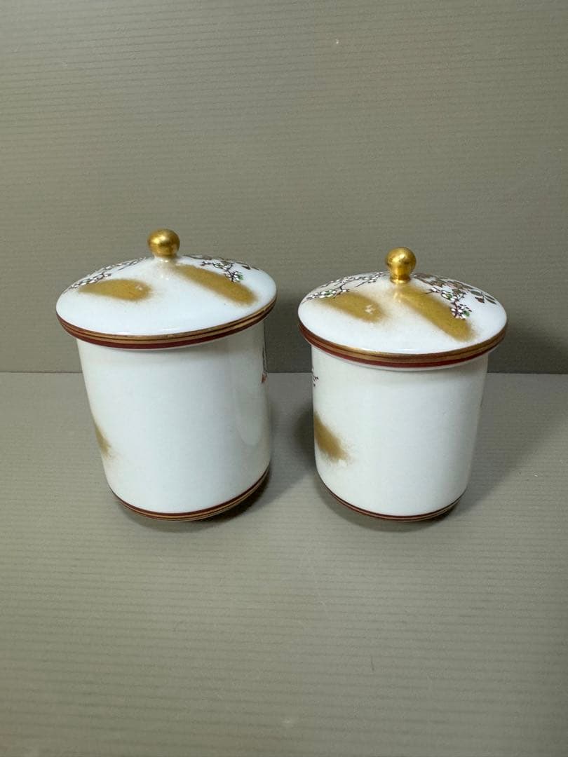 2243 九谷焼　金彩色絵 細字 漢詩 蓋付湯呑　2客