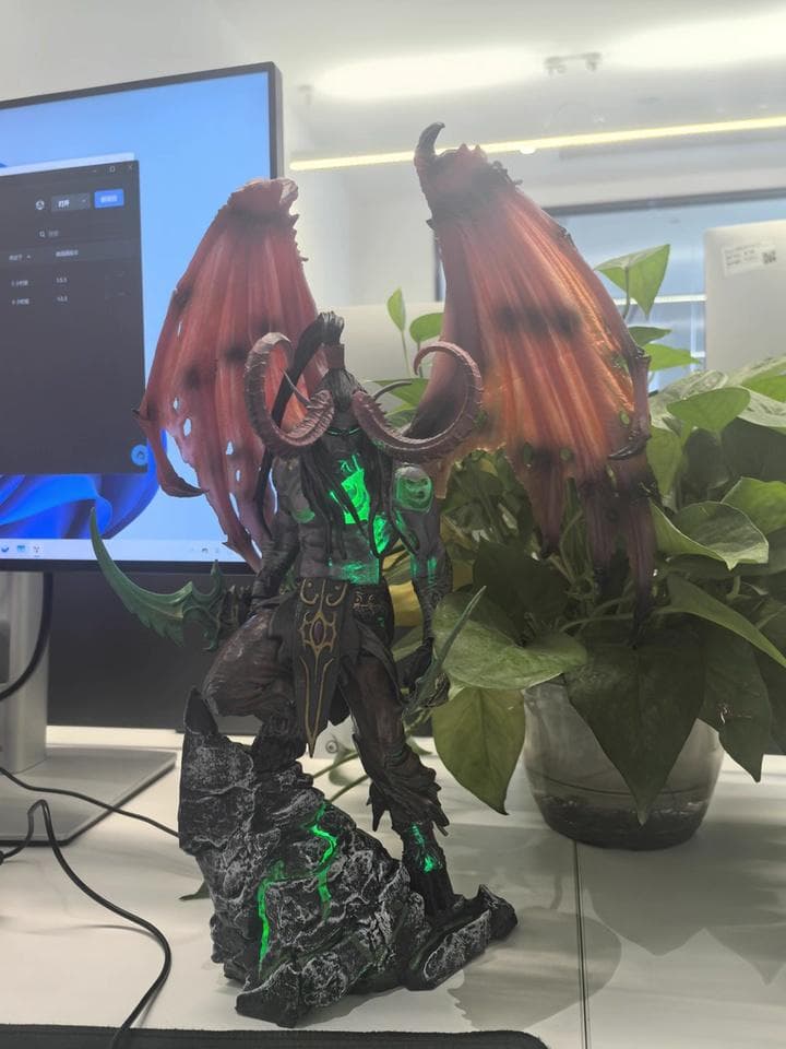 Illidan Stormrage フィギュア