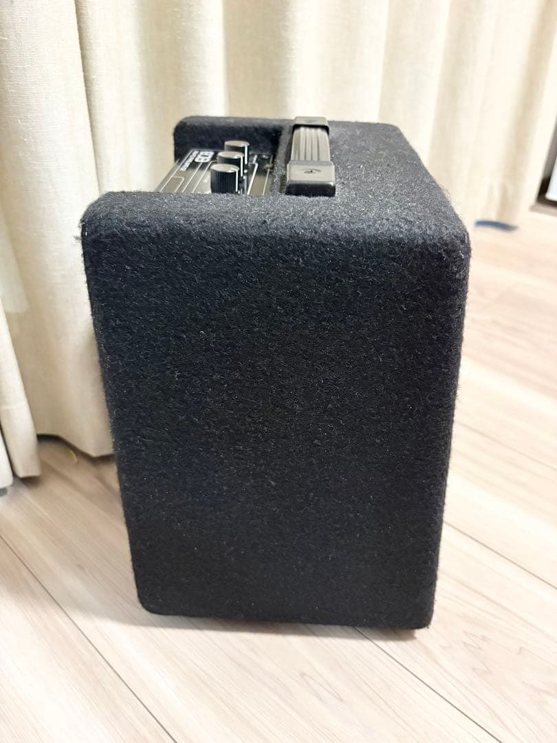 EDEN EC8 20Wベースアンプ