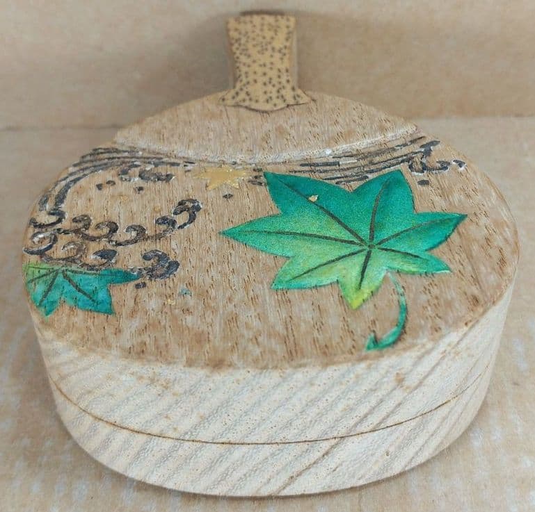 祥桒軒 川本光春 団扇香合(桐木地）裏千家十五代鵬雲斎 書付花押在判共箱 外紙箱