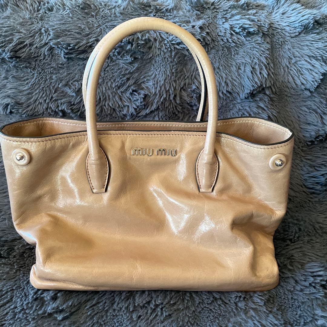 MIU MIU ベージュ ハンドバッグ
