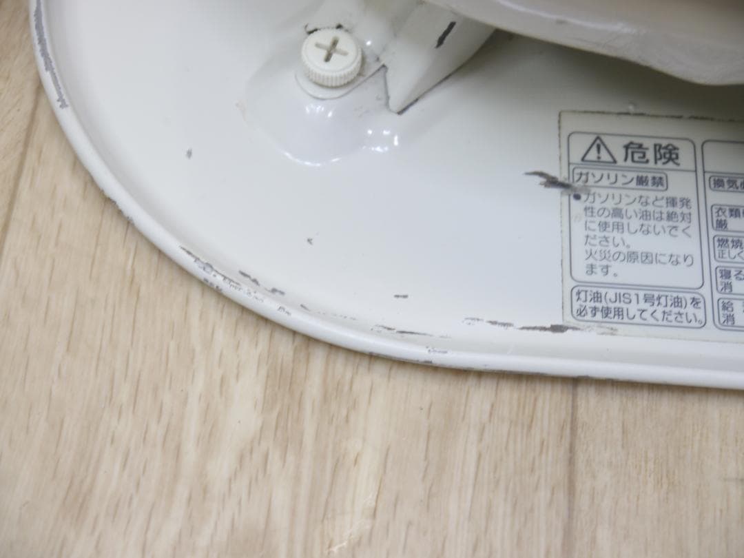 ◆送料無料◆2012年③◆コロナ　ホワイト 　石油ストーブ 　手動ダイヤル式