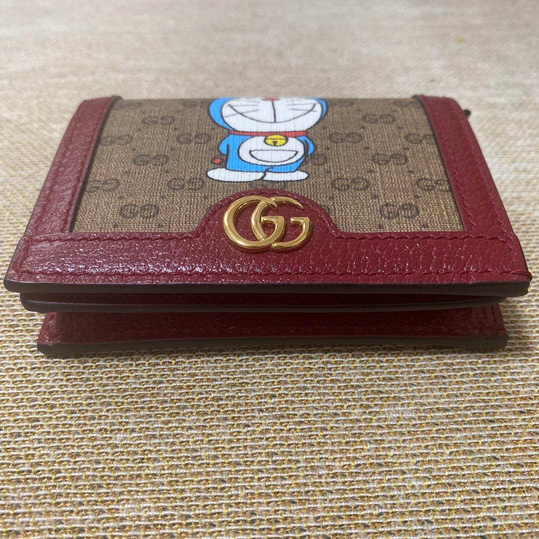 グッチ　GUCCIドラえもん　二つ折り財布　ミニウォレット コンパクトウォレット
