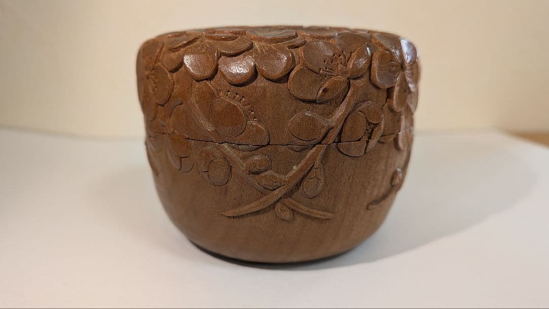 『田丸香山』宮島彫　香山刀　梅　木製 茶道具　棗 　木彫　浮彫