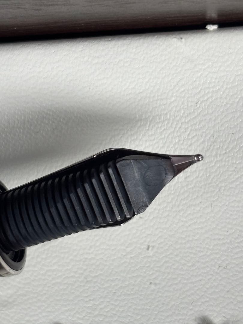 Pelikan 万年筆 ストライプデザイン 黒　m815